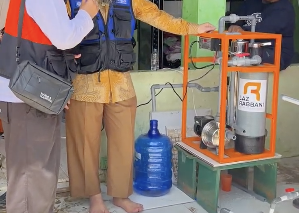 Filtrasi Air Bersih di Lokasi Pasca Bencana Aceh